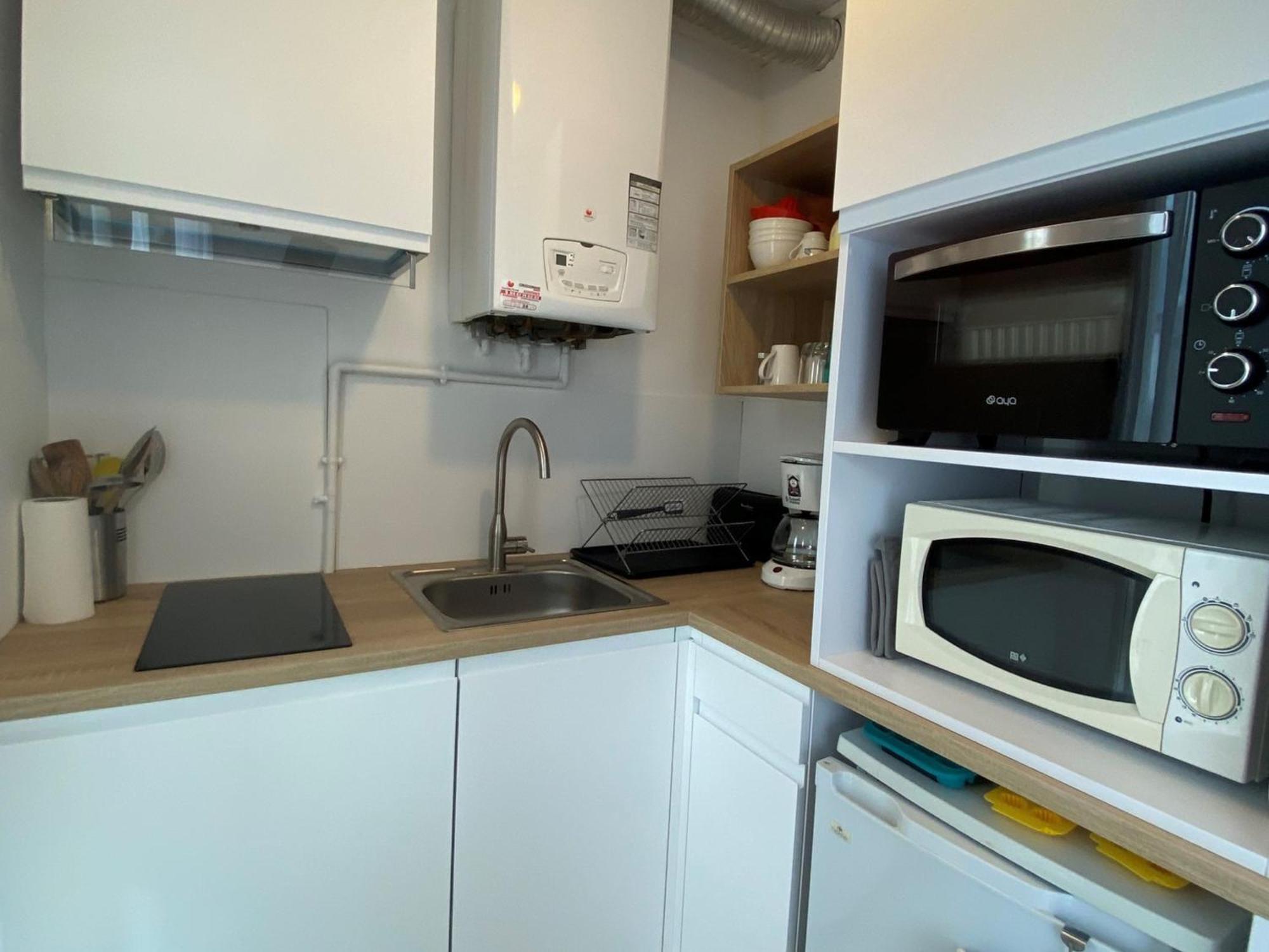 Appartement Climatise Avec Balcon, Parking Prive, Wifi - Proche Thermes Et Etang - Fr-1-503-23 Balaruc-les-Bains Eksteriør bilde